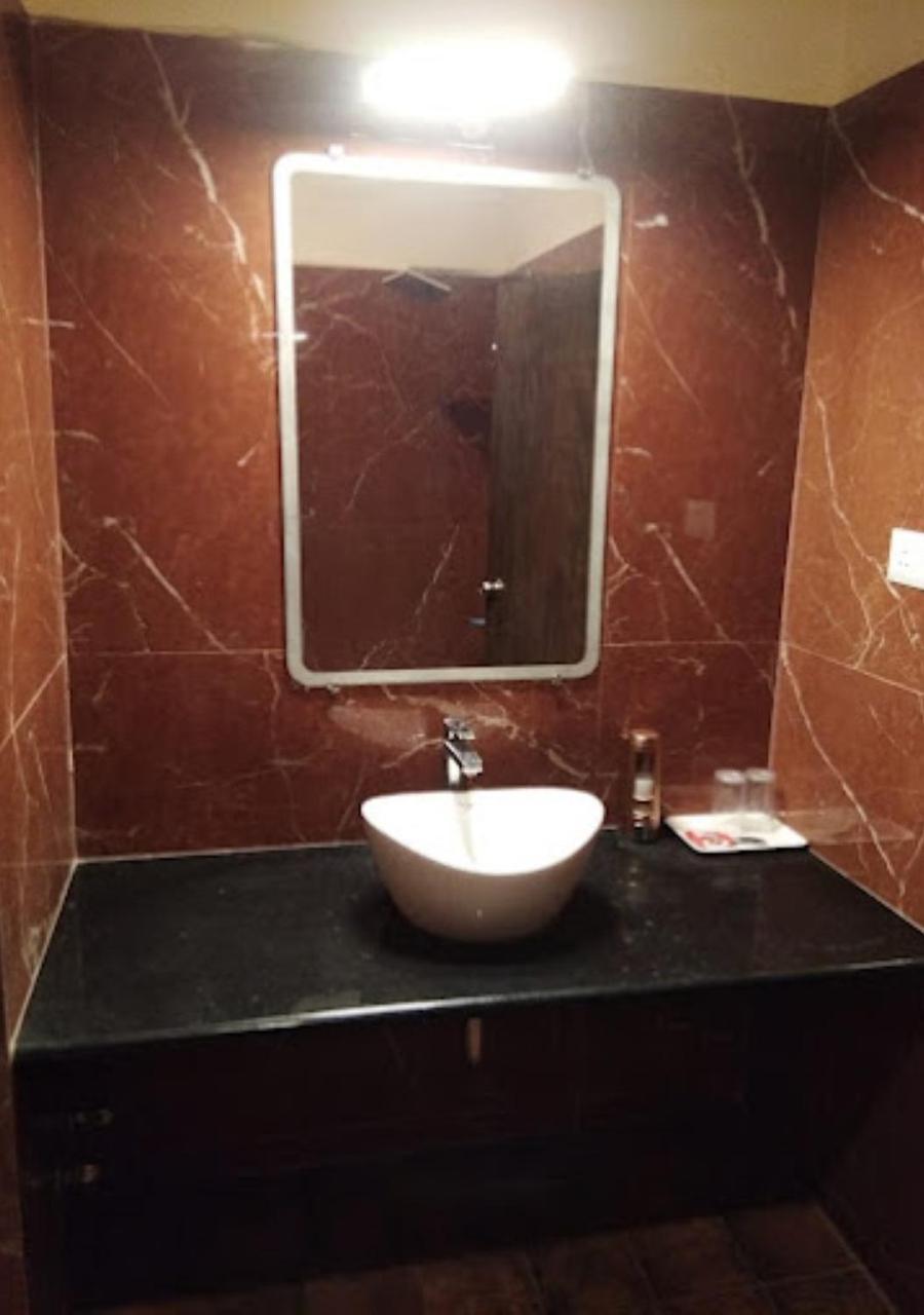 Hotel Zion Inn Варанасі Екстер'єр фото